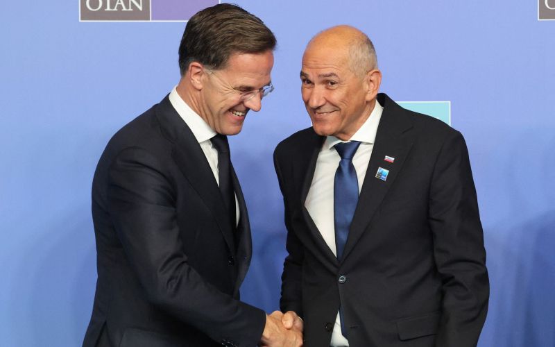Mark Rutte, janez janša