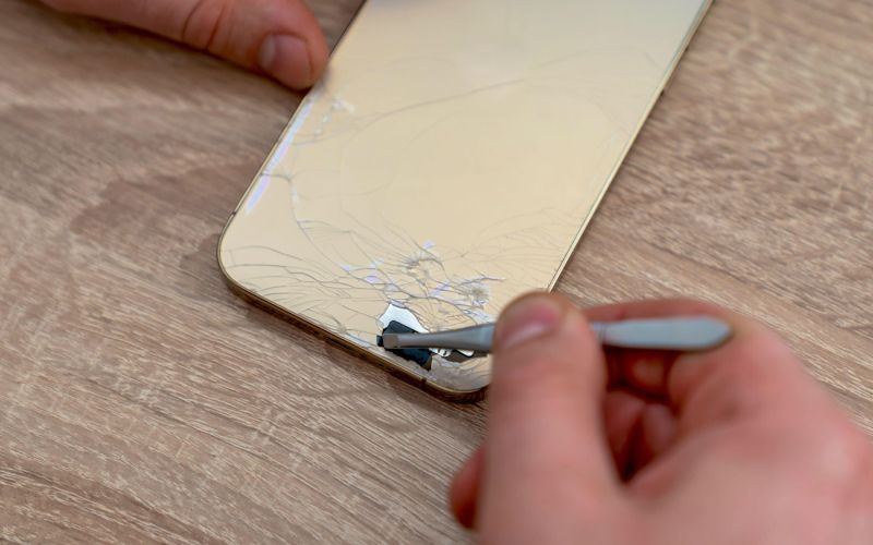 pametni-telefon, popravilo, sesalnik