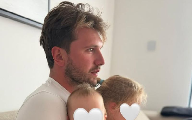 Luka Dončić hčerki.png