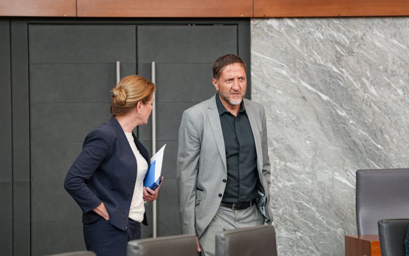 alenka bratušek, klemen boštjančič.jpg