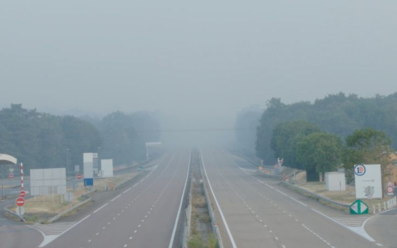 požar, pariz, avtocesta
