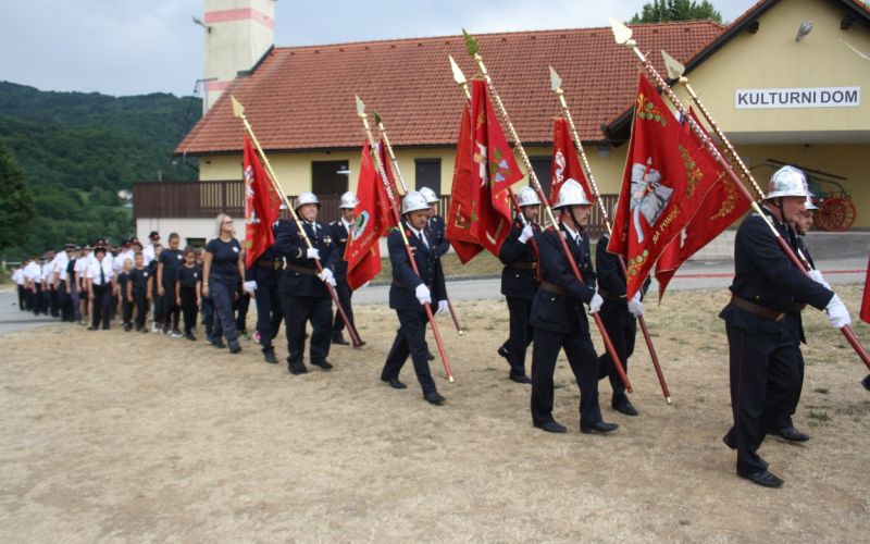 gasilci, zveza, mestna, obcina, parada, stoletnica, jubilej-gasilcev, himna
