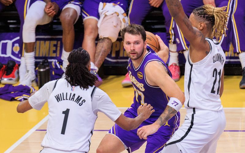 luka doncic ziaire williams.jpg