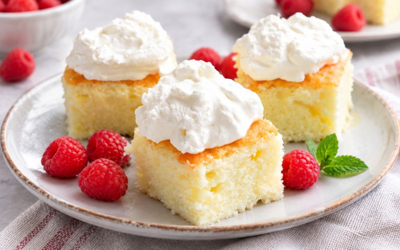 hot milk cake kolac.png