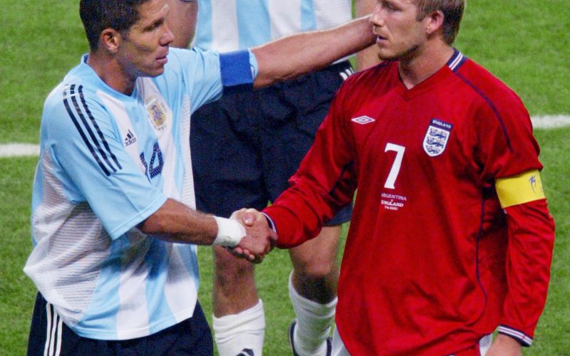 Diego Simenone in David Beckham na SP 2002