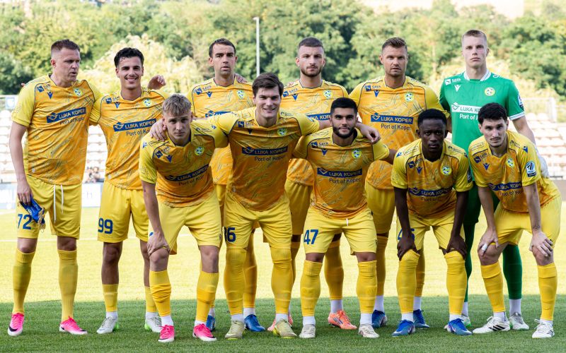 koper skupinska ac.jpg
