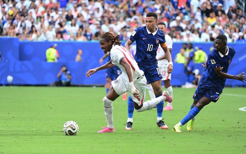djed spence, kylian mbappe, ousmane dembele.jpg