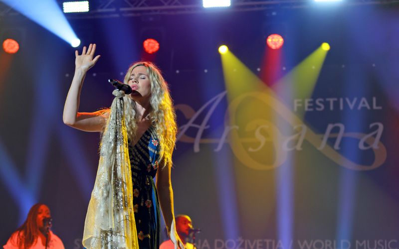 cg_joss_stone_1.jpg