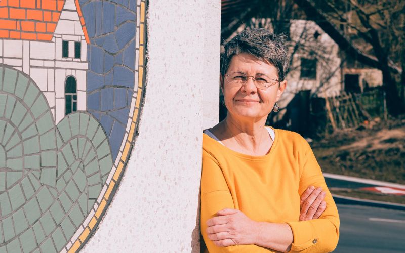 mojca-cernivsek