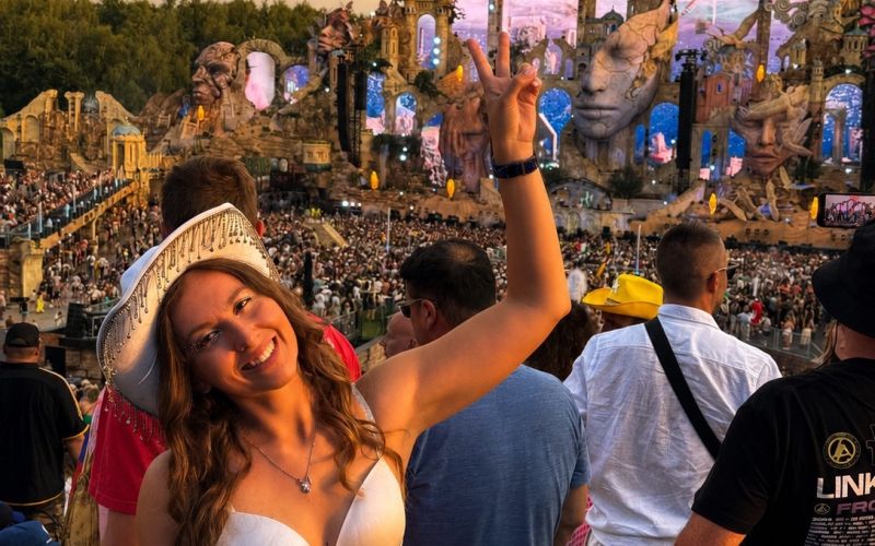 Lara Tošić, Tomorrowland 2.jpg