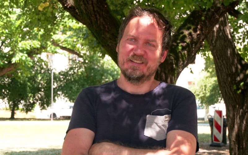 Lukic slikal krže.png