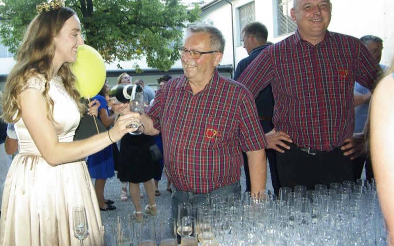 d27_druzabnakraljicanika.jpg