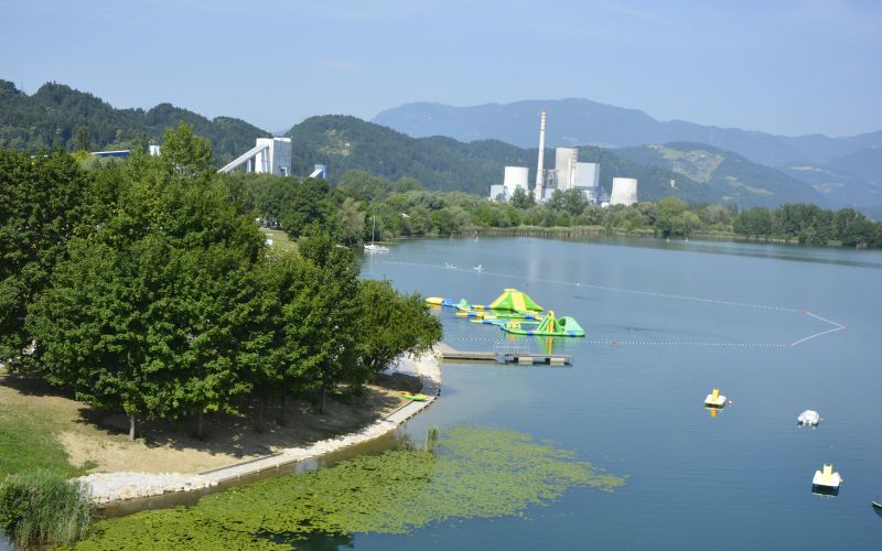 jezero.JPG