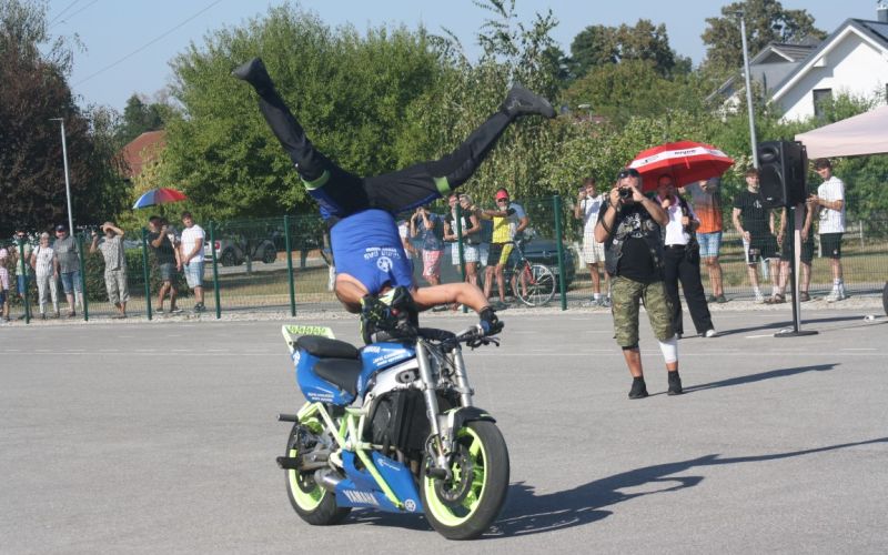 motoristi, skorpijon, stunt-show-dejana-spoljarja