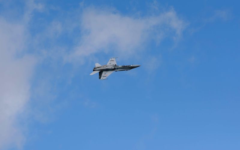 letalo f18.jpg