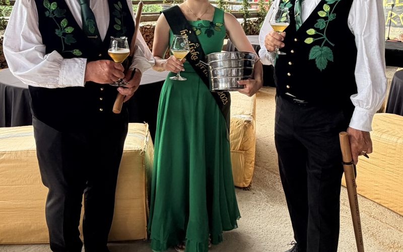 urška brinovec stara hmeljska princesa.jpg