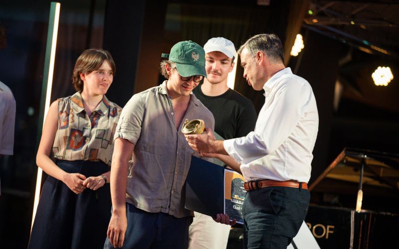 Letošnjo nagrado Jazzon 2026 je dobil Gal Golob za skladbo Etude