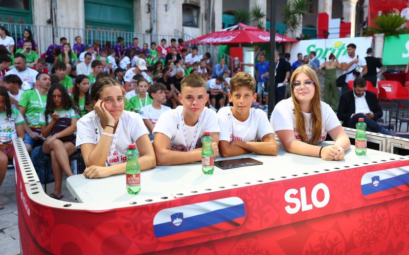 slovenski zmagovalci zero waste kviza.jpeg
