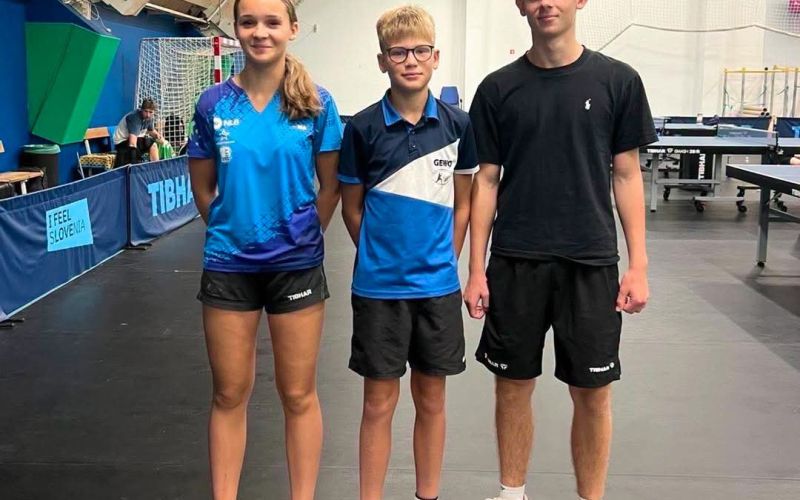 namizni_tenis_Kundih_Safostnik_Koren.jpg