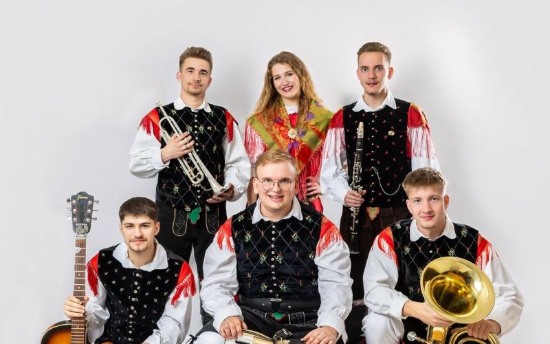 Gajstni muzikanti na Ptuj s pesmijo, ki jih je globoko nagovorila