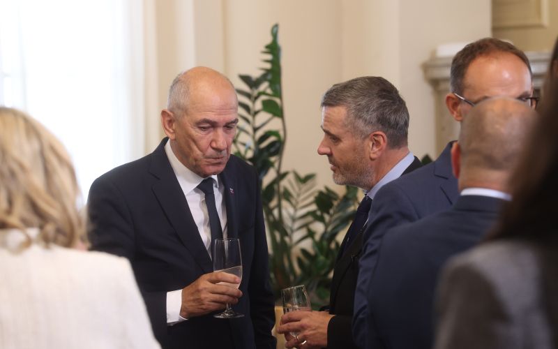 Janeza Janša, Tone Kajzer