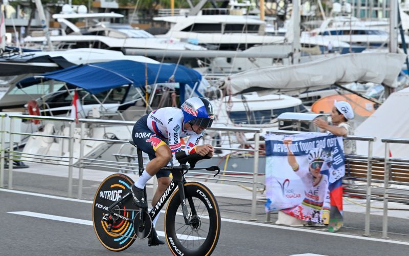 primoz roglic kronometer pm.jpg