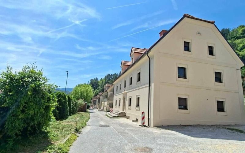Trbovlje, Savinjska cesta 5.jpg