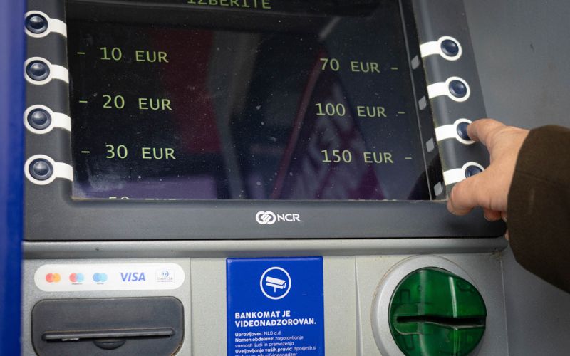 bankomat.jpg