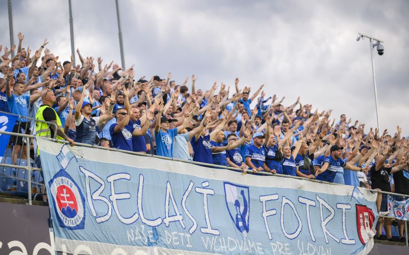 slovan navijaci.jpg