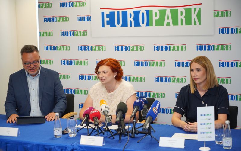 Europarkova novinarska konferenca (foto_Bojan Mihalič).jpg
