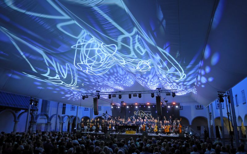 cg_filharmoniki_1.jpg