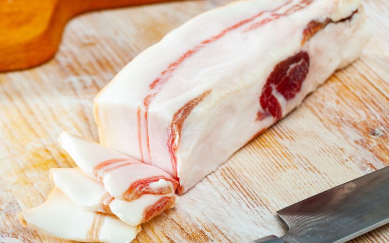 Bel špeh, slanina, mascoba