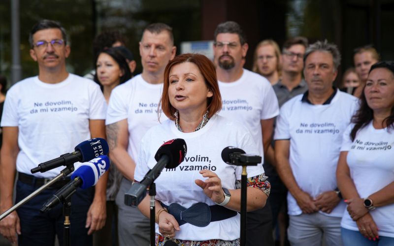 sindikati, oddaja-podpisov, interventni-zakon
