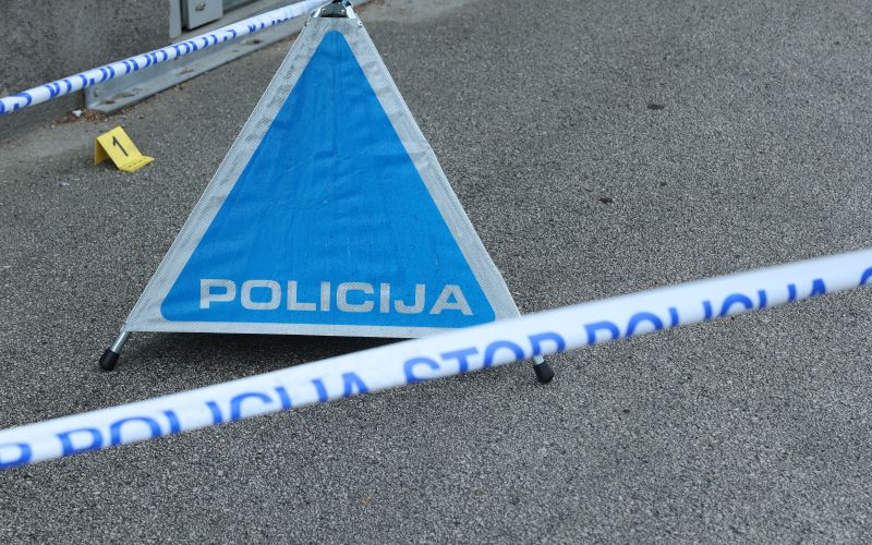slovenska policija, policijski trak