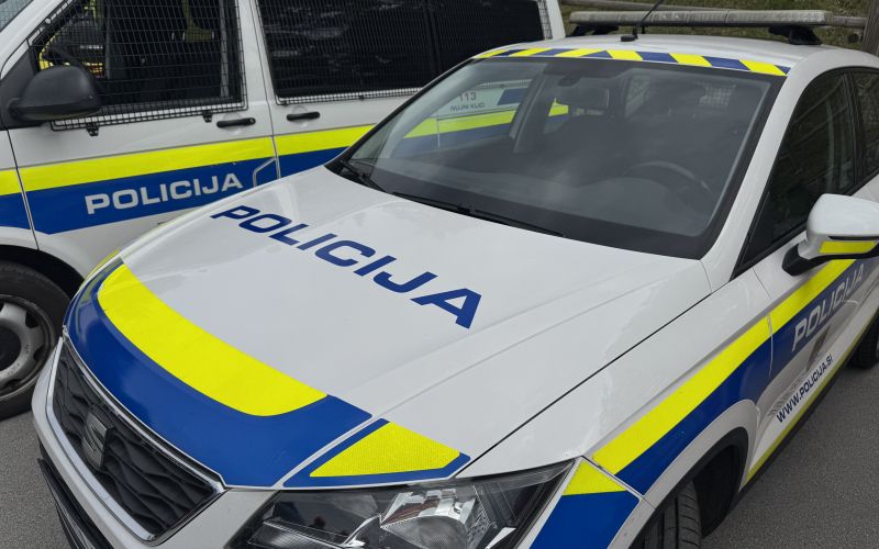 Policijski avto