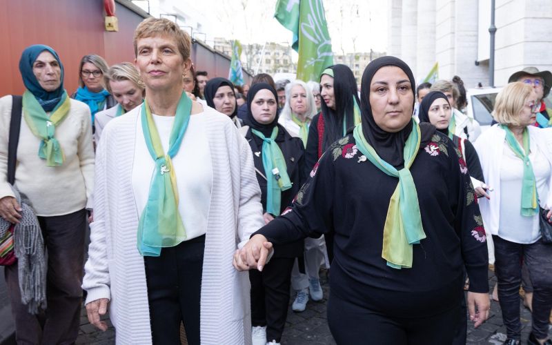 Yael Admi in Reem al Hajajreh na pohodu za mir