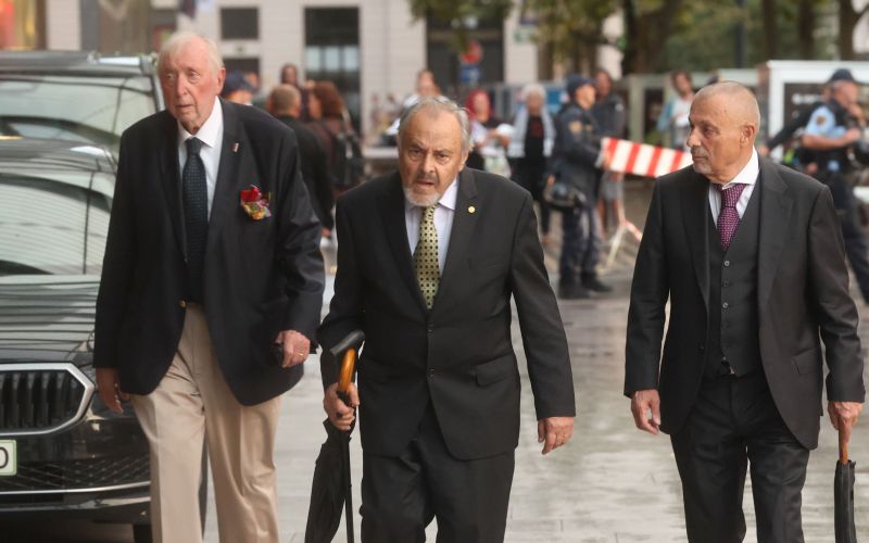 grand plaza hotel, izraelsko veleposlaništvo, otvoritev, dimitrij rupel, ernest petrič, peter jambrek.jpg