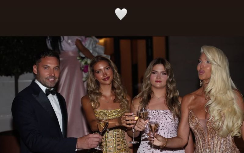 Jelena Karleuša, Duško Tošić, Atina, Nika