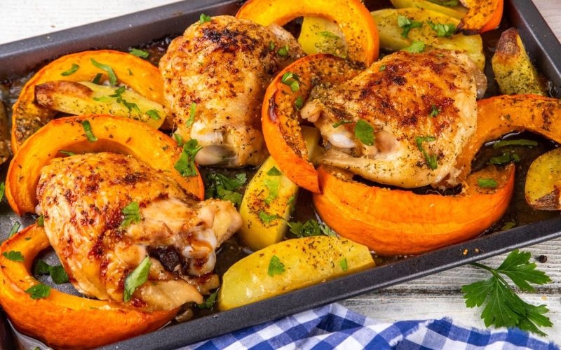 Pečena hokaido buča s feta sirom