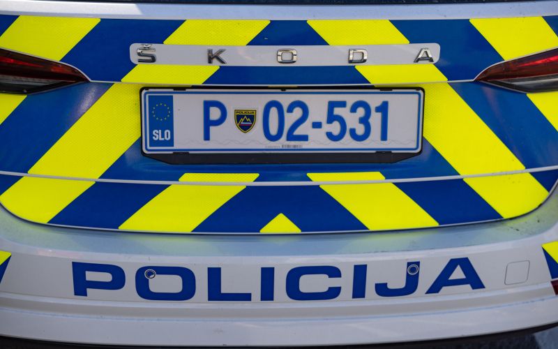 policija