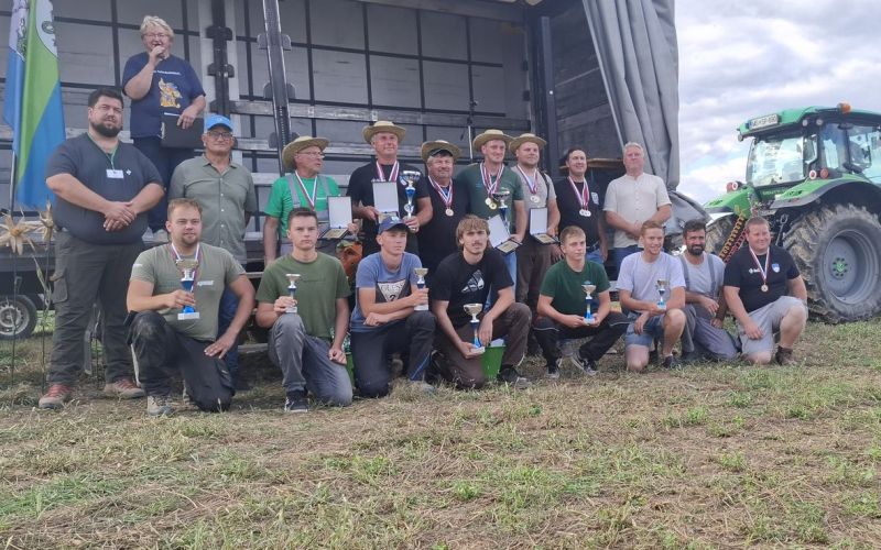 Nova državna prvaka sta Igor Pate z obračalnim plugom in Primož Sukič s plugom krajnikom