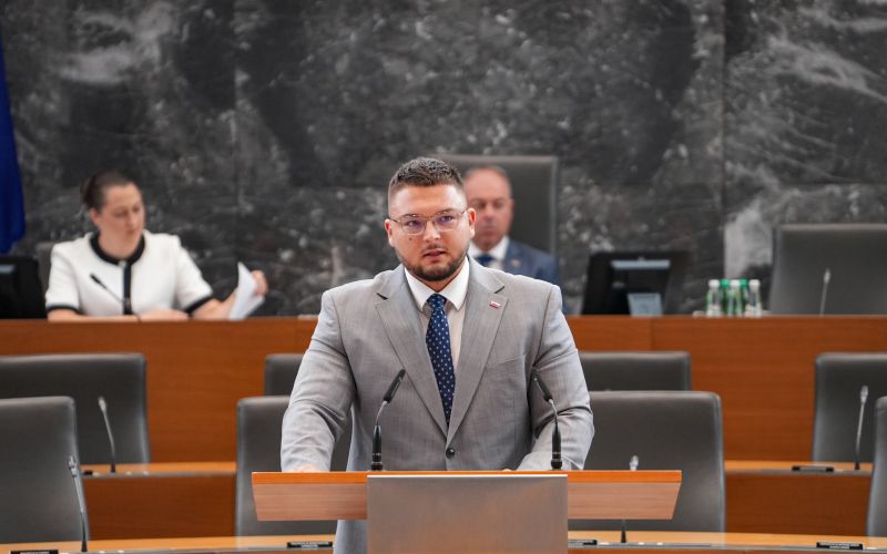 Andrej Poglajen