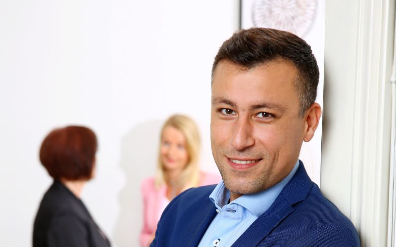 anis-naber, nepremicninski-agent