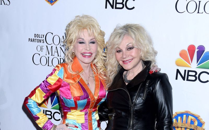 stella parton 1.jpg