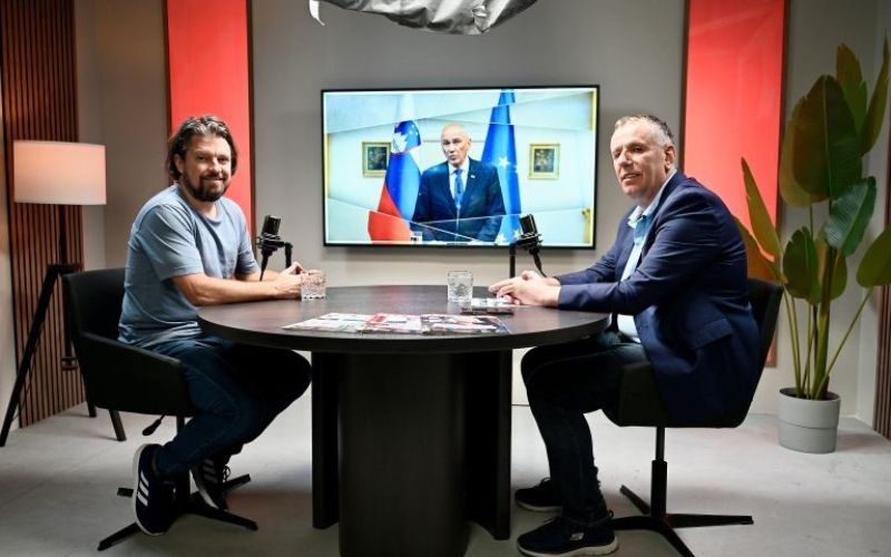 reporter, napovednik