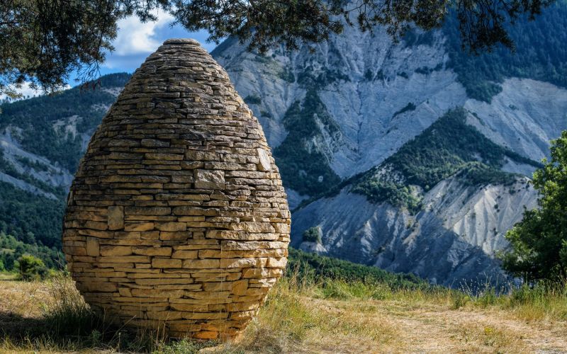 pohodniska-pot, andy-goldsworthy