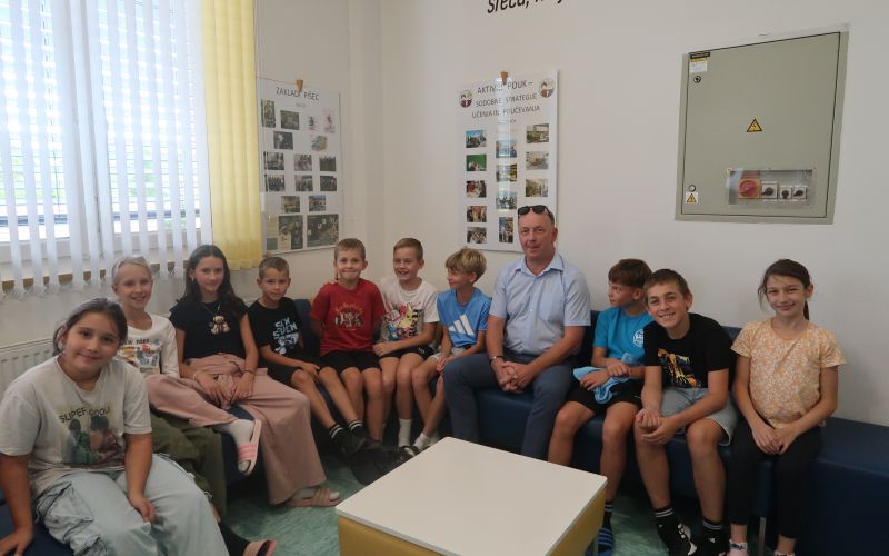 novinarski-krozek-os-maksa-pletersnika-pisece