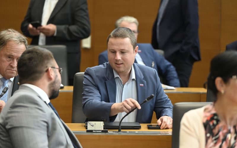 žan mahnič, andrej poglajen.jpg