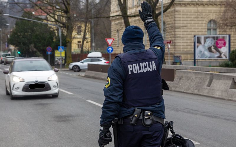slovenska policija, policist