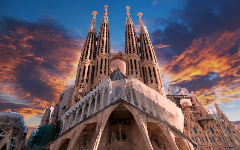 Sagrada Familia, antoni gaudi, barcelona, stolp JezusaKristusa, arhitektura.jpg